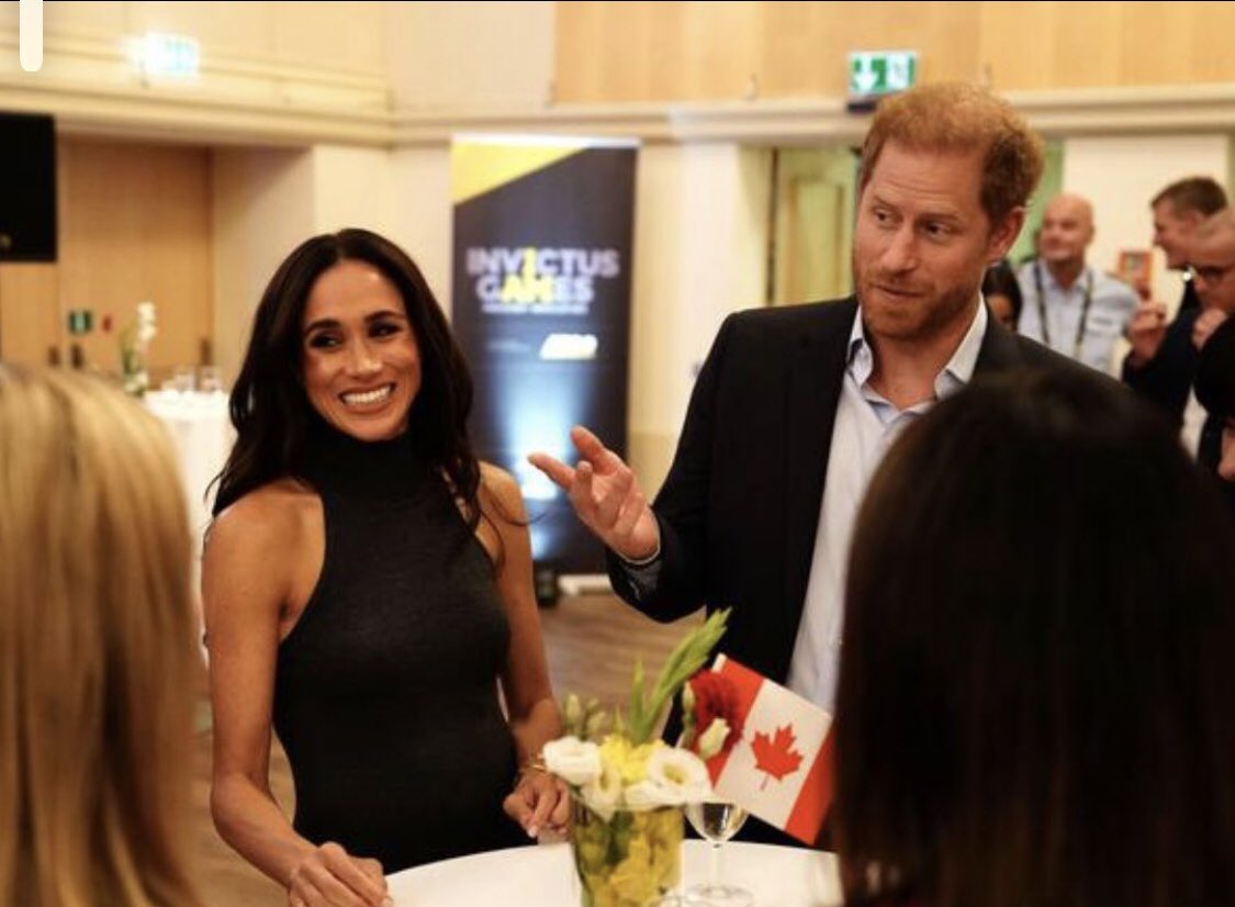 Meghan Markle and Prince Harry met the Canadian Delegation for